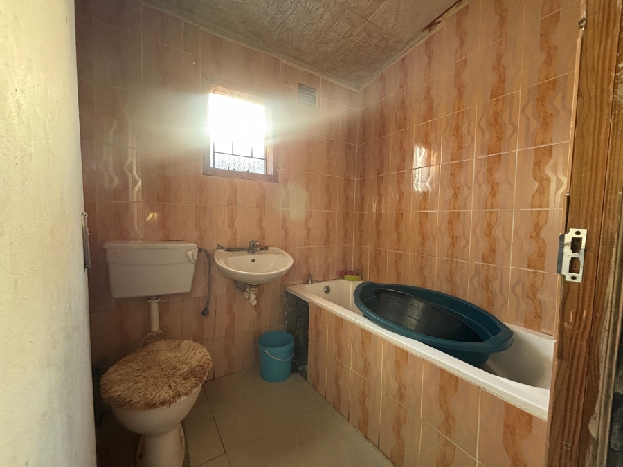 3 Bedroom Property for Sale in Kuyasa Western Cape